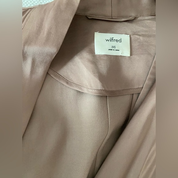 Wilfred - Satin Robe - XXS - Picture 7 of 8